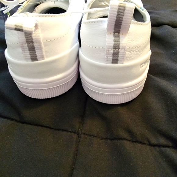 NWT Tom's Trvl Lite/Ortho Lite white tennis shoe, size 8.5 - Picture 4 of 5